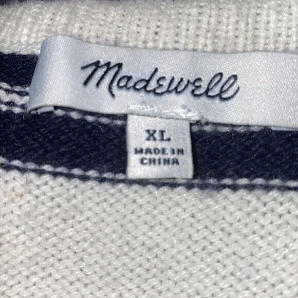 ✨ Stripe-Play Sweater Tank✨ - Picture 5 of 7